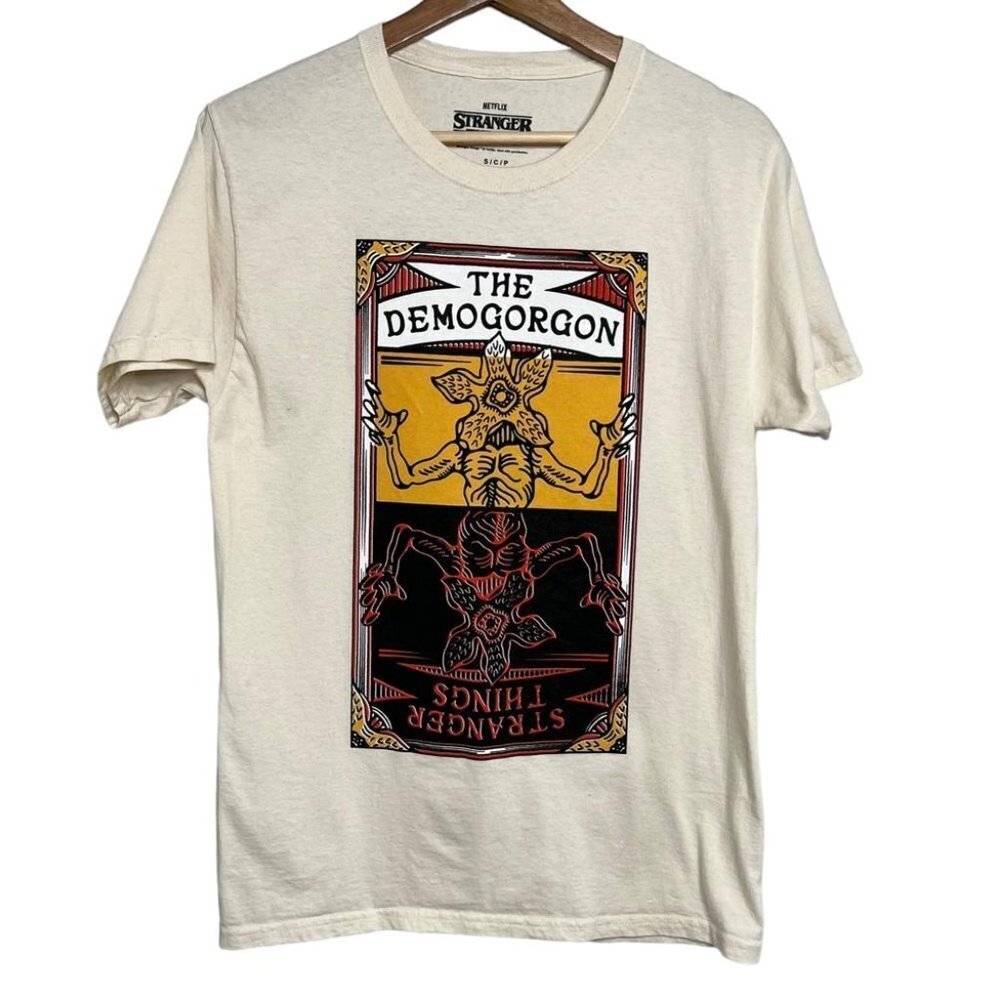 Netflix Mens Size Small Ivory Stranger Things Demogordon Graphic Tee Unisex